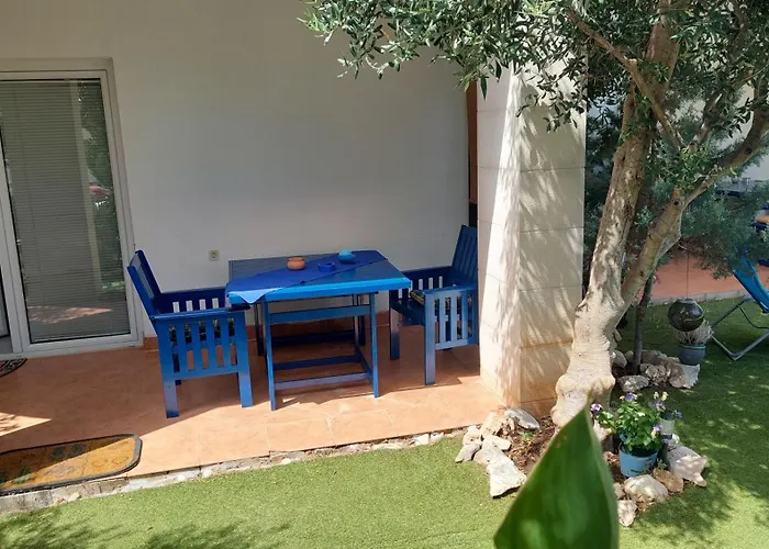 Apartments Eti