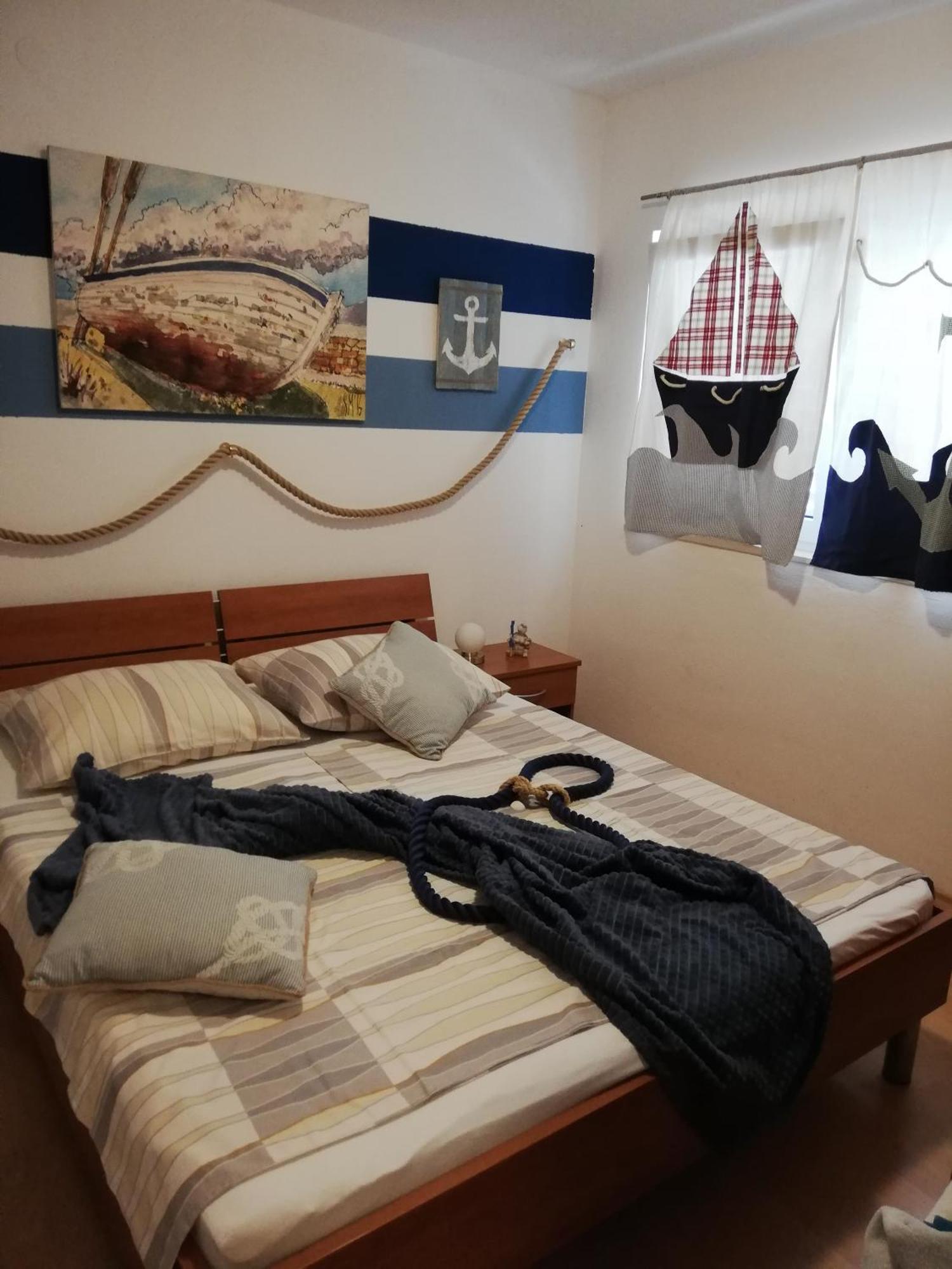 Apartma Eti *